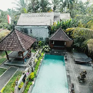  Guest house Rizky